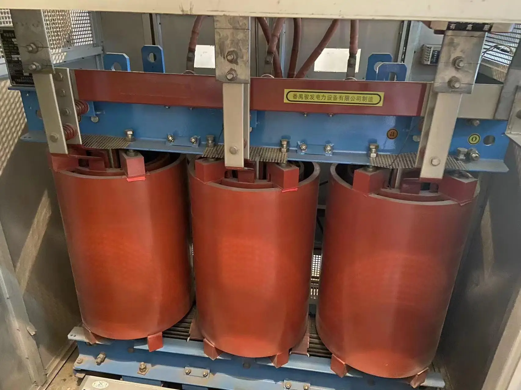 舊變壓器回收就選深圳市鑫進發(fā)再生資源回收有限公司，專業(yè)回收多類變壓器，價格合理服務優(yōu)